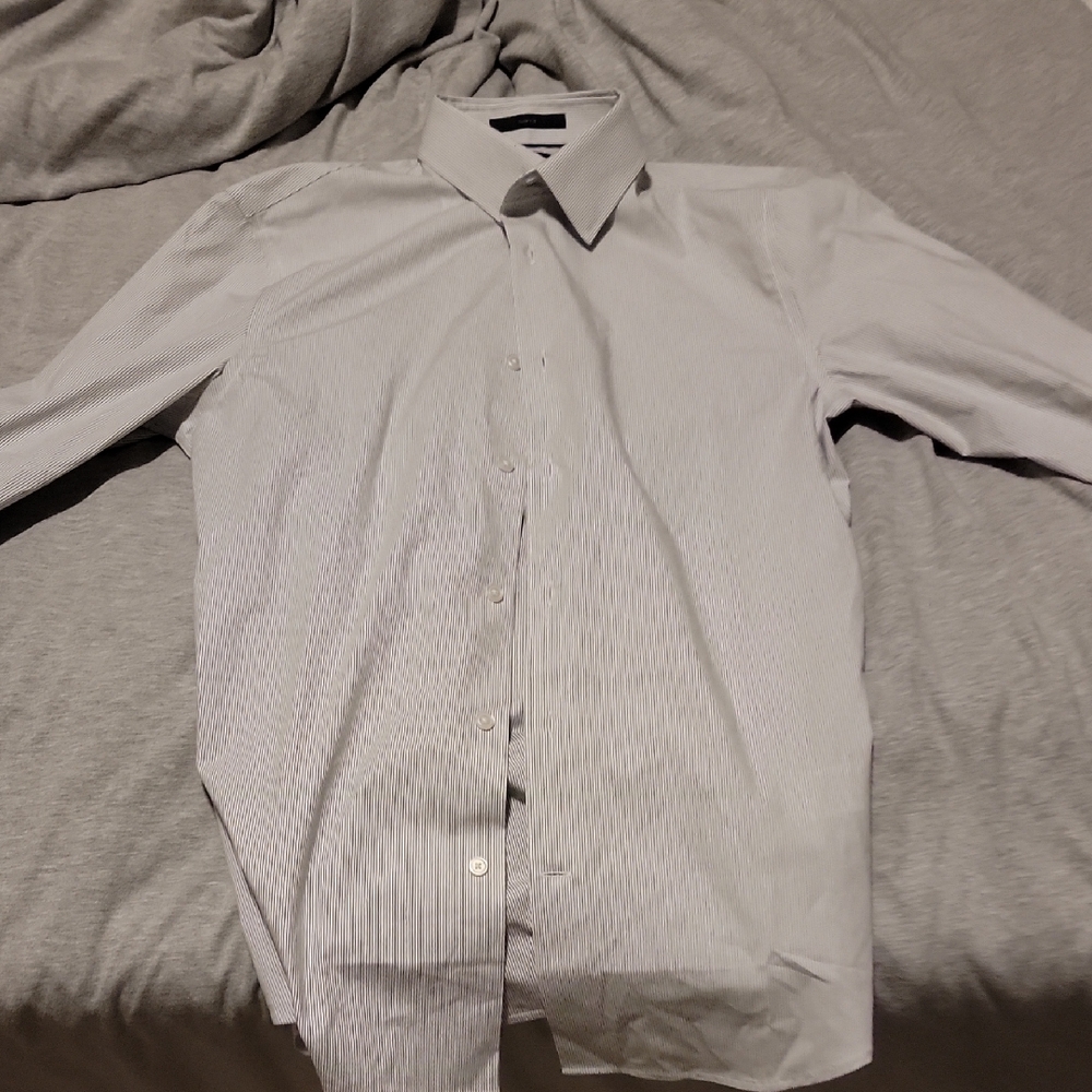 Banana Republic Men's Light Gray Dress Shirt